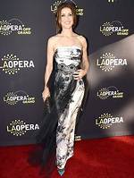 Actress Kate Walsh Height, Weight, Age, Boyfriend, Family, Biography