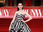 Anne Hathaway's Fortune: a Look into Her Wealth