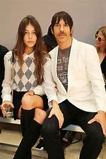 Anthony Kiedis' Shocking Age Gap Relationships: Unveiling the Details