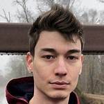 Austin Lawrence (Vaustinl) Bio | Age, Wiki, Net Worth, Height, Girlfriend?