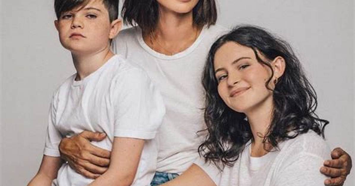 Catherine Bell's Siblings: Uncovering the Family Behind the Star