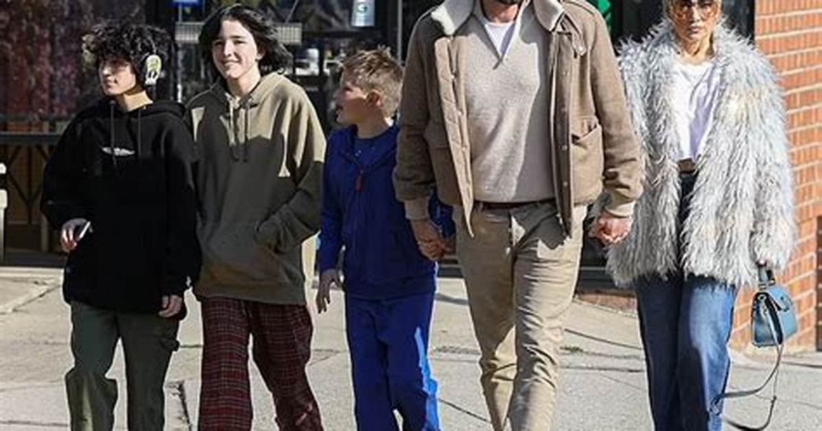 Discover the Affleck Family: Ben Affleck's Brothers and Sisters