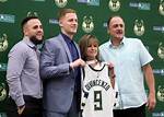 Donte Divincenzo's Parents: a Deep Dive into His Family Background