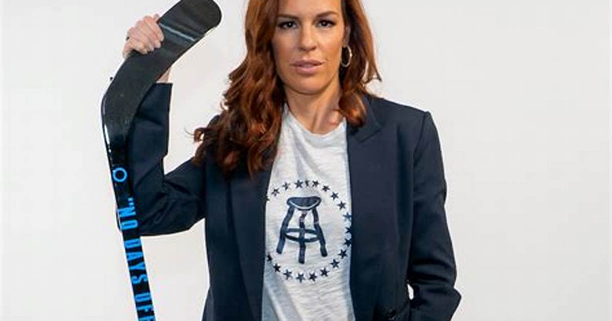 Erika Nardini, Ceo of Barstool Sports Shares Two Children with Her Husband! Know About Her Married L ·