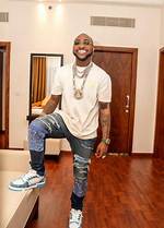 Exploring Davido's Height in Feet: the Nigerian Music Sensation