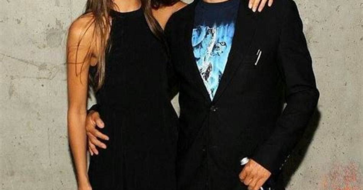 Exploring the Relationship Between Anthony Kiedis and His Girlfriend Clara