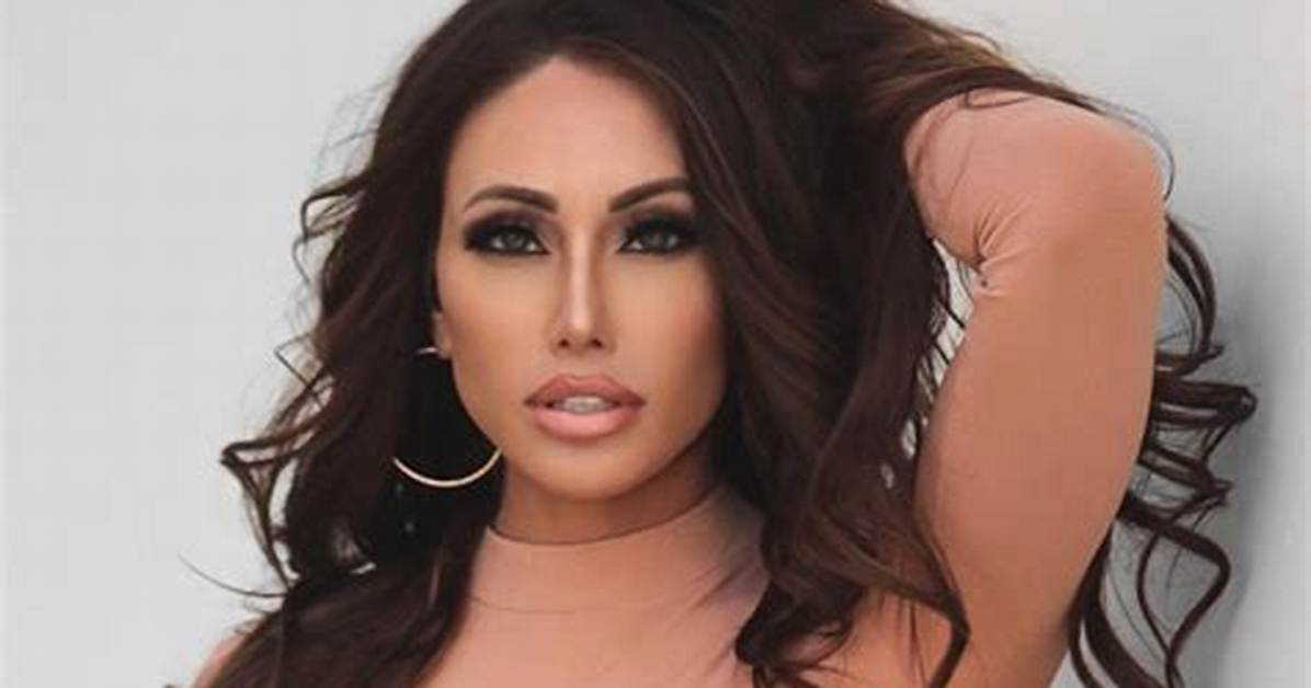 Get to Know Holly Sonders: a Brief Introduction