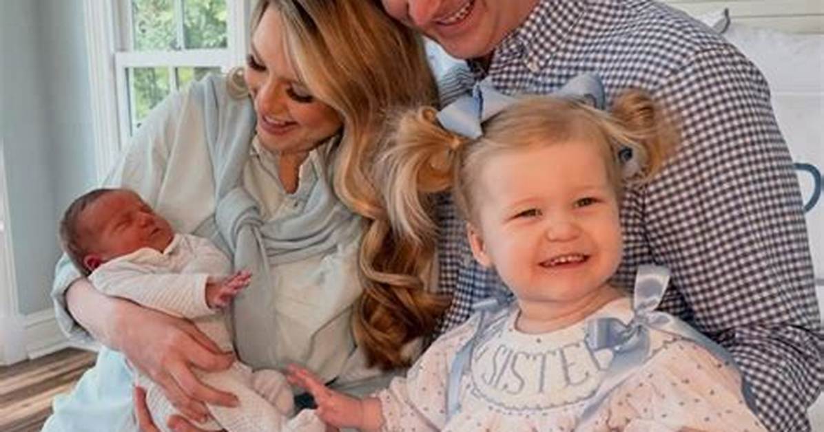 Get to Know Peter Doocy's Wife: an Exclusive Look into Their Relationship