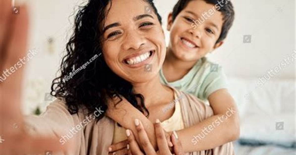 Heartwarming Moments Captured: the Kid and Mom Cctv Video Reddit Phenomenon