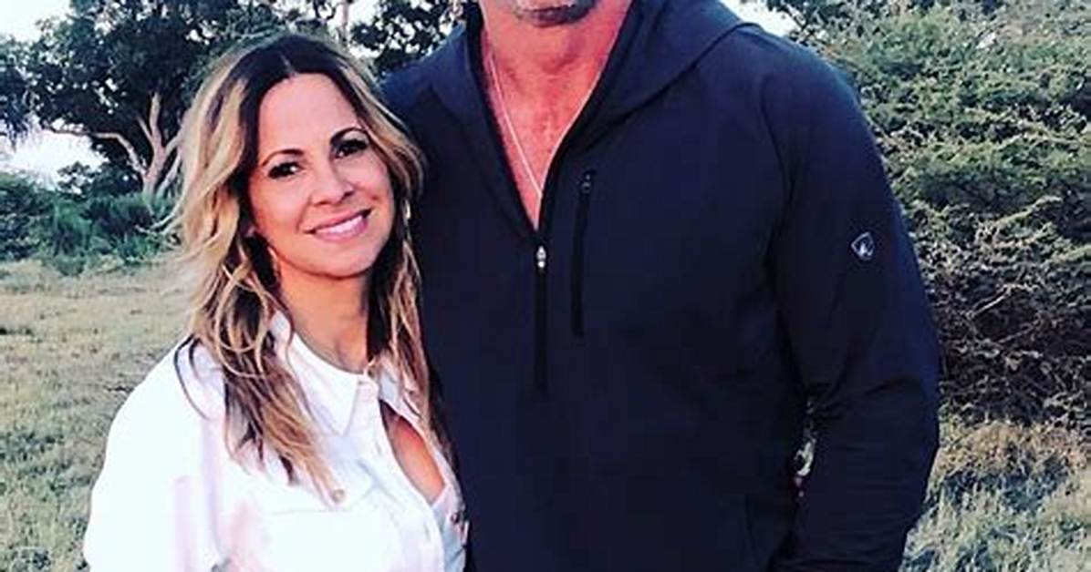 Is Troy Aikman Married? a Deep Dive into the Life of the Nfl Legend