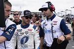 Kyle Larsons Crew Chief Cliff Daniels Makes an Eye-Opening Revelation Aroundhis Sleeping Habits