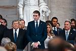 Massive Barron Trump: Impressive Height at 7 Feet!