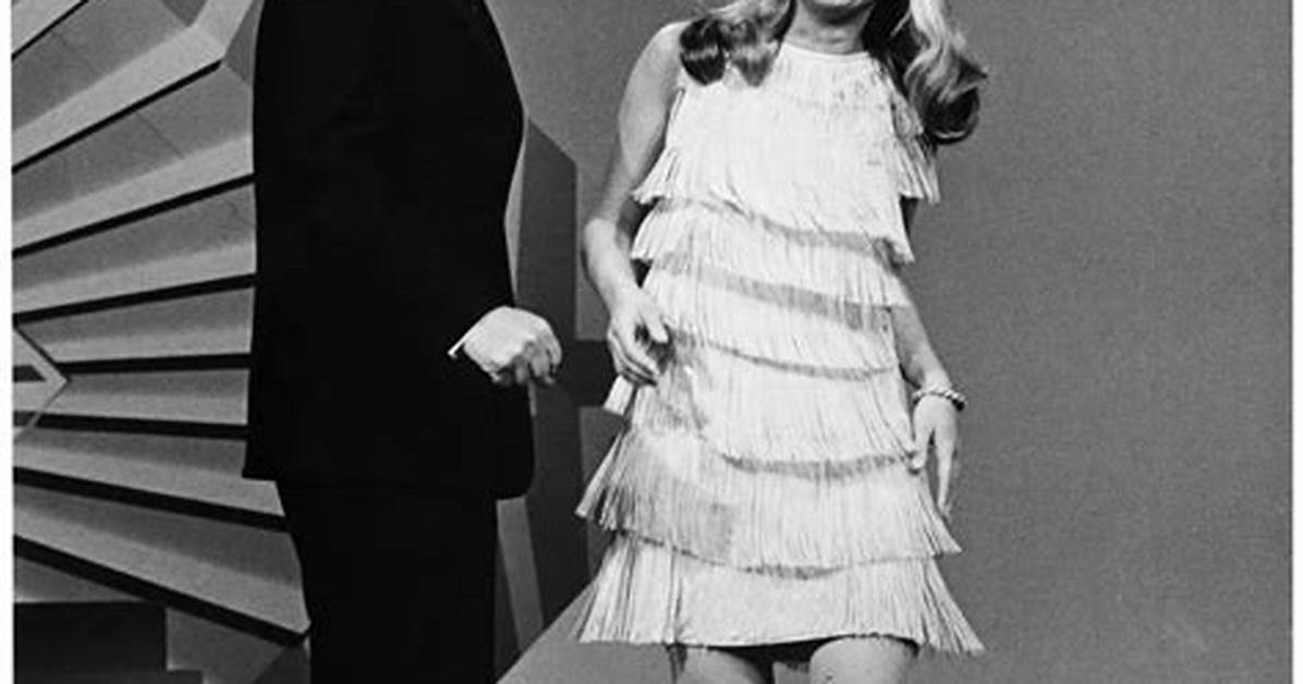 Nancy Sinatra: a Legacy Tied to Frank Sinatra