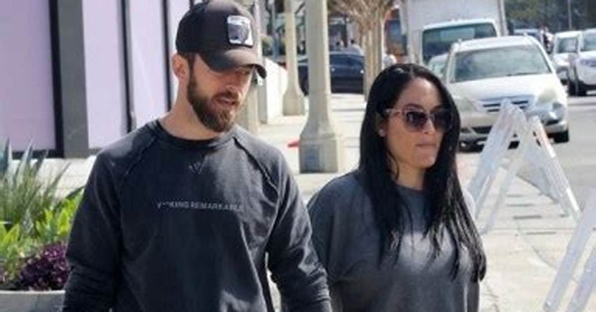 Nikki Bellas Postpartum Depression Takes a Toll on Total Bellas Hollywood Life