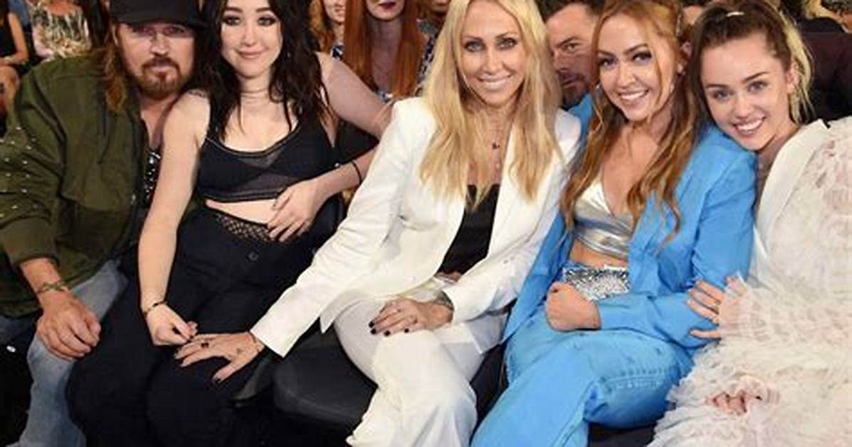 Noah Cyrus Siblings: a Deep Dive into Her Family Dynamics