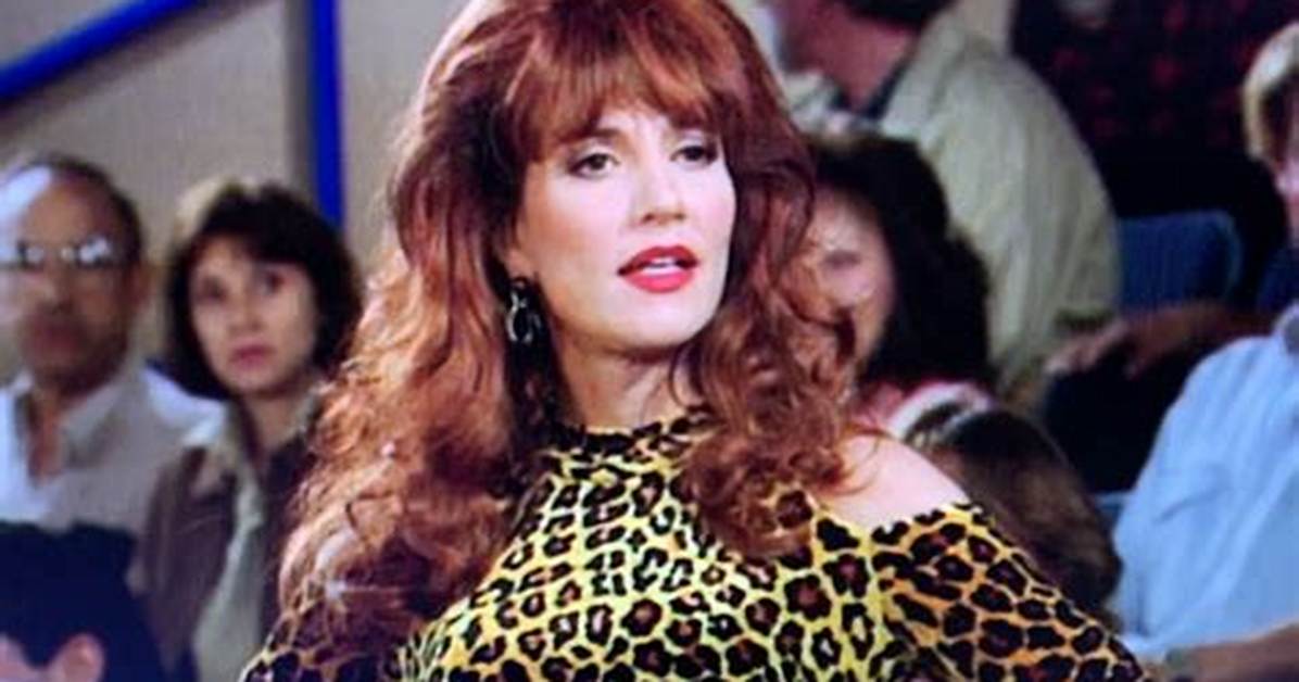 Peggy Bundy: the Iconic Character of the '90S Sitcom Married. .. with Children