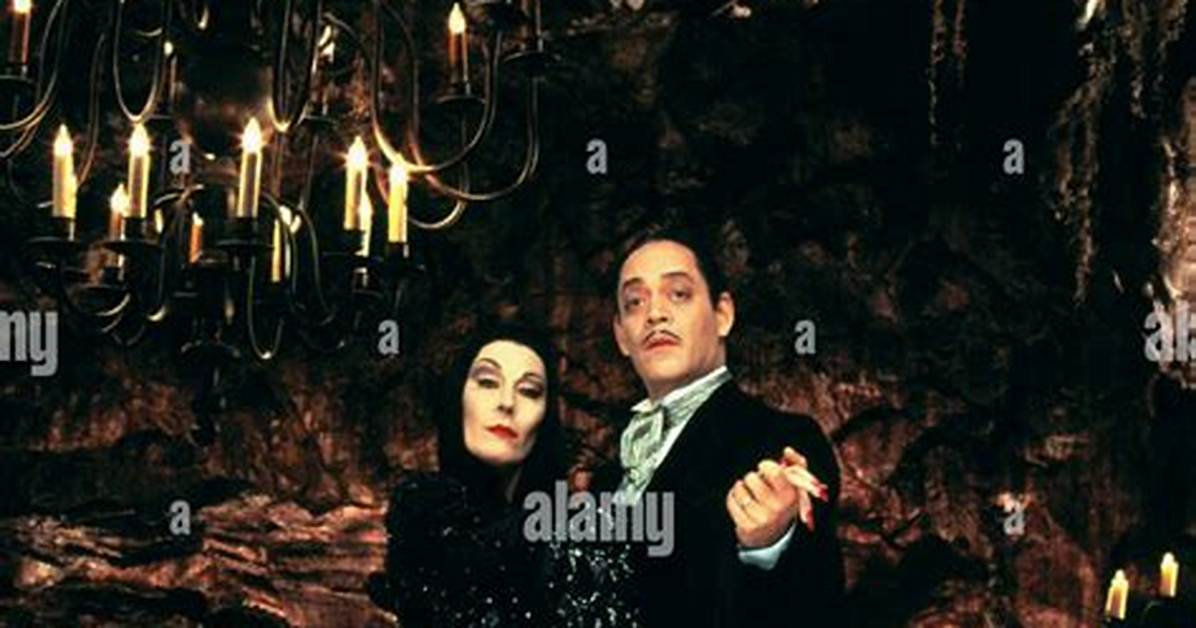 Raul Julia and Anjelica Huston: a Timeless Connection in Cinema