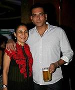 Ravi Shastri's Wife: the Perfect Match for the Indian Cricket Coach