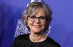 Sally Field Death, Net Worth, Children, Height, Bio, Married, Husband