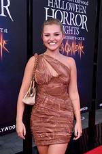 She Looks Like Halloween Horror Star Hollywood Life