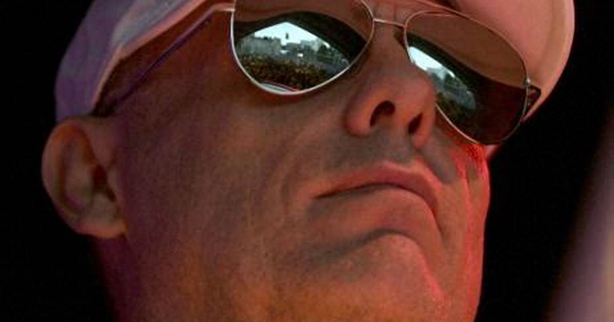 Snogblogy | Chris Lowe Net Worth