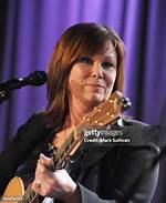 Suzy Bogguss Biography, Age, Height, Husband, Net Worth, Family