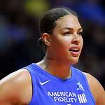 The Stunning and Hot Basketball Player, Liz Cambage Has an Estimated Net Worth over $1 Million.