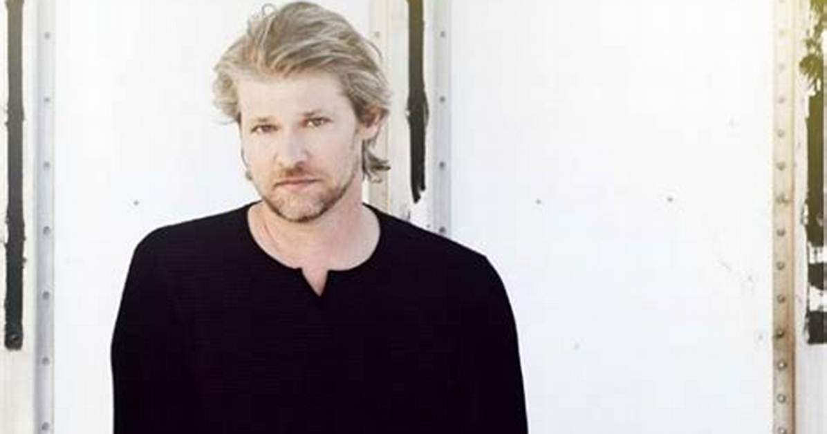 Todd Lowe- Bio, Age, Net Worth, Wife, Marriage, Height