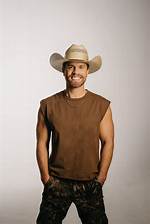 Uncovering the Truth: Who Is Dustin Lynch's Girlfriend?