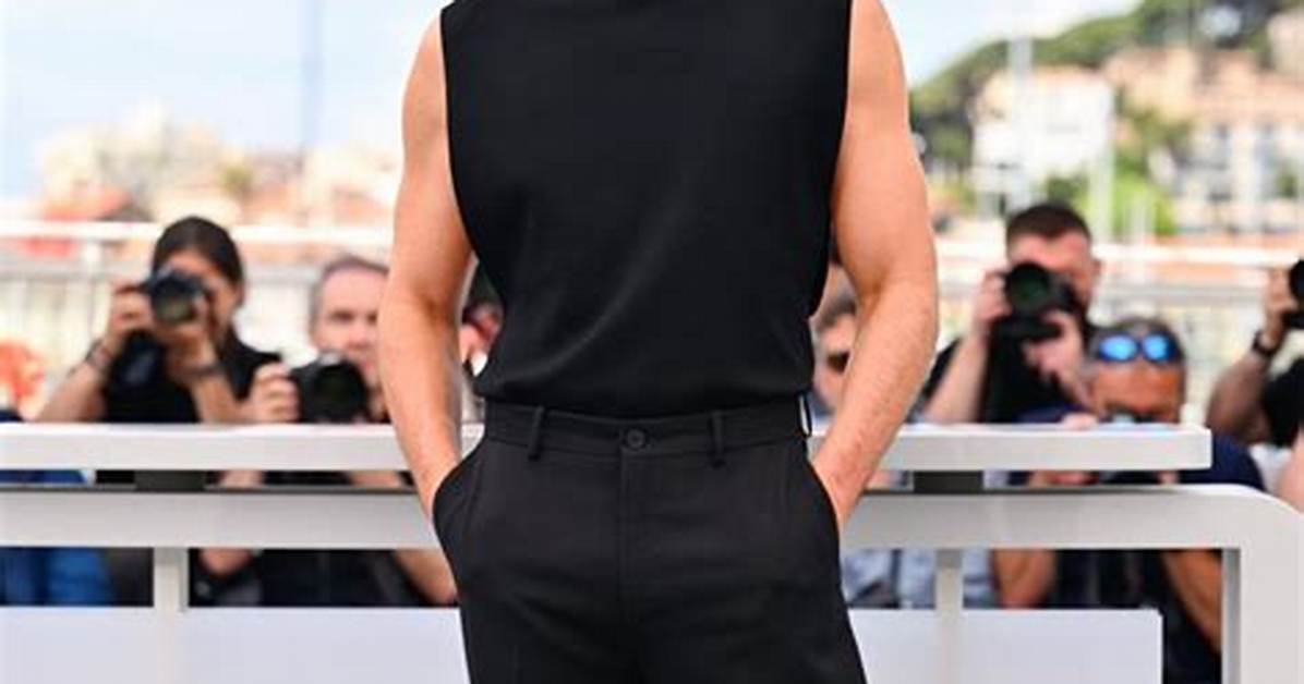 Unveiling Pedro Pascal's Height and Its Impact