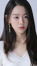 Unveiling the Charm of Shin Hye Sun: She Was Pretty Shin Hye Sun