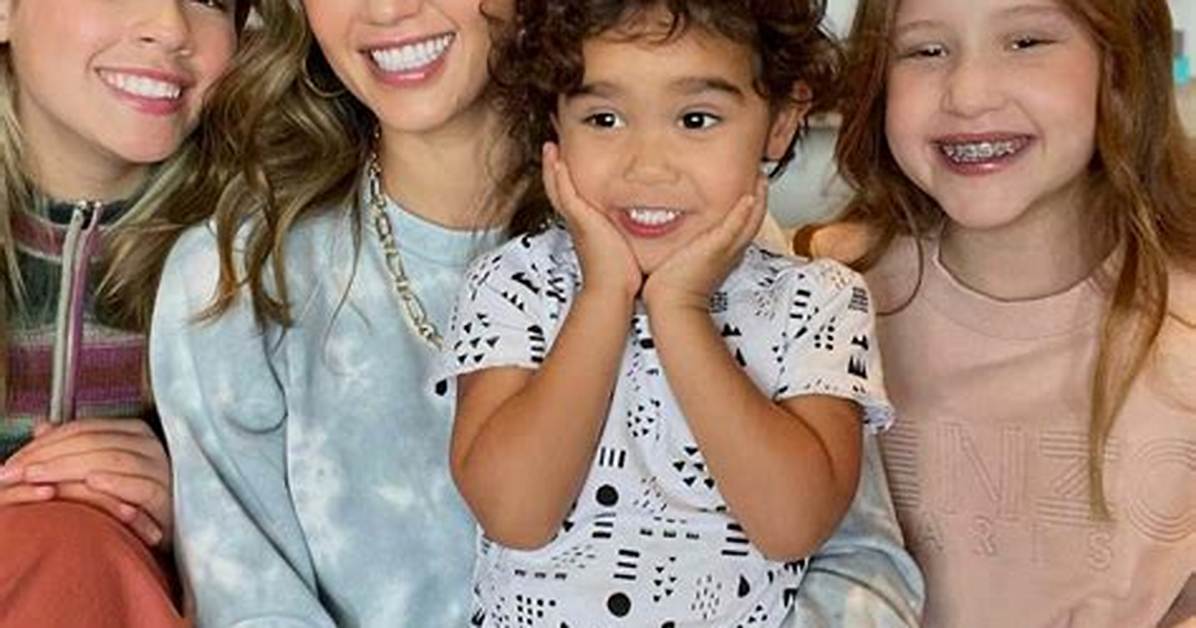 Unveiling the Family Tree: Does Jessica Alba Have Siblings?