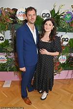 Who Is Aisling Bea Dating Now
