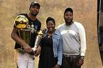 Who Is Rayvonne Pratt? Meet Kevin Durant Brother on Instagram |