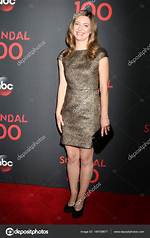 Zoe Perry: Unveiling Her Height and More